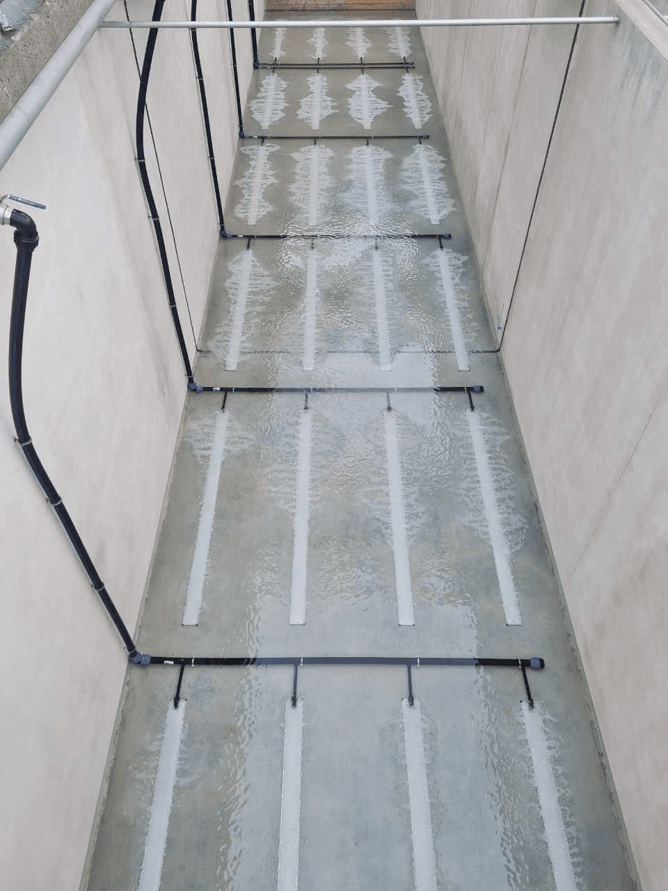 AEROSTRIP® Manifolds 4