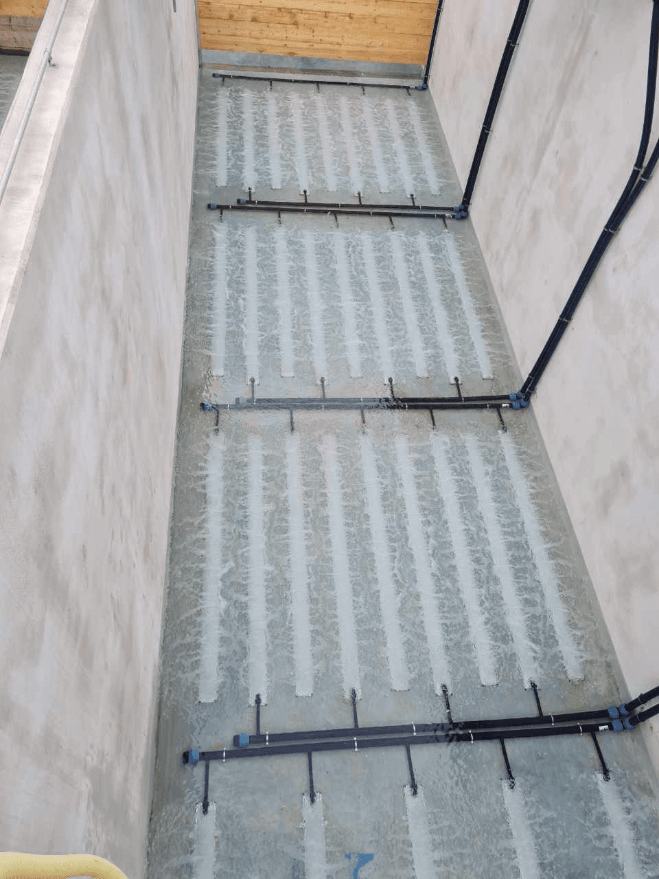 AEROSTRIP® Manifolds 5